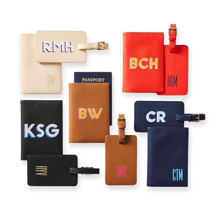 21) Luggage Tag and Passport Case