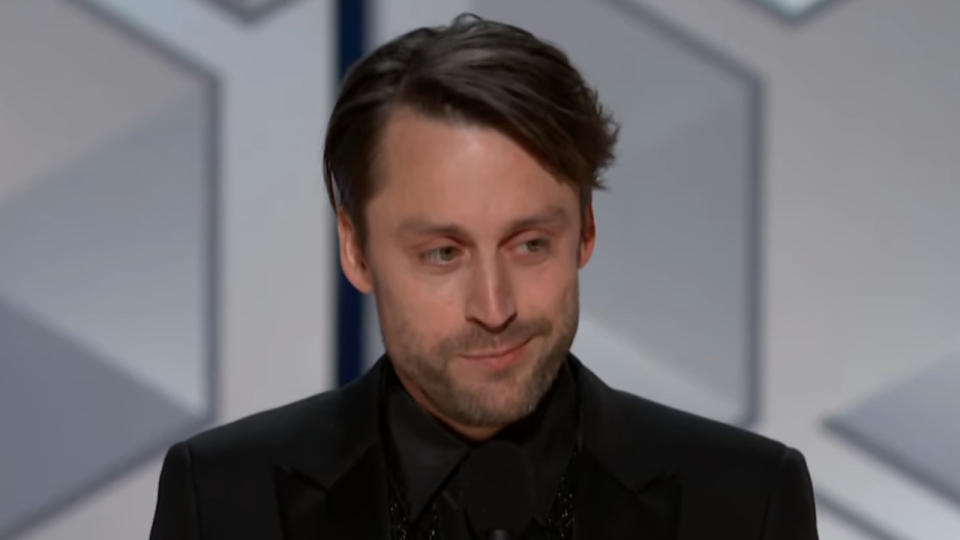 Kieran Culkin accepting award at Golden Globes 2024