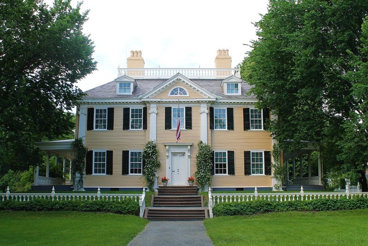 The Longfellow House-Washington’s Headquarters was home to George Washington from June, 1775 until April, 1776 – a key time in the American Revolutionary War period. Today, the National Park Service maintains the home and its contents.