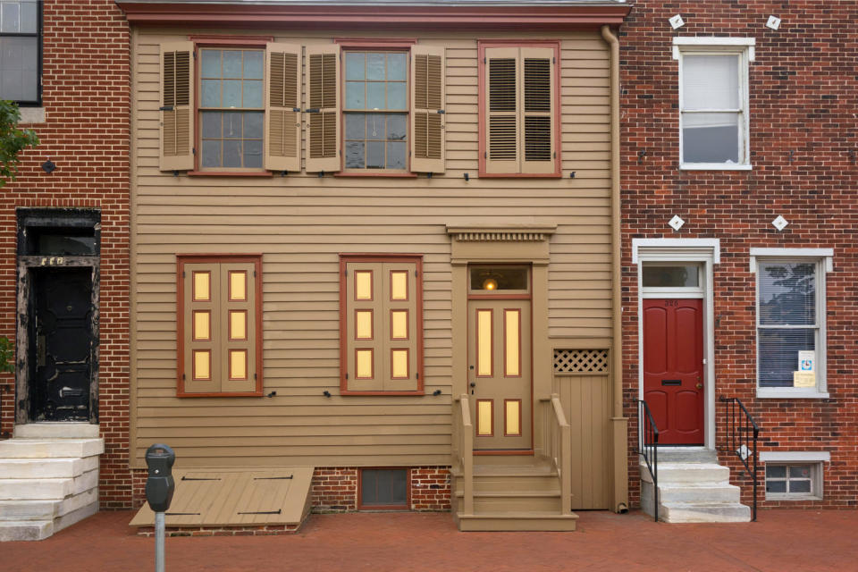 The Walt Whitman house in Camden, N.J. (Randy Duchaine / Alamy)