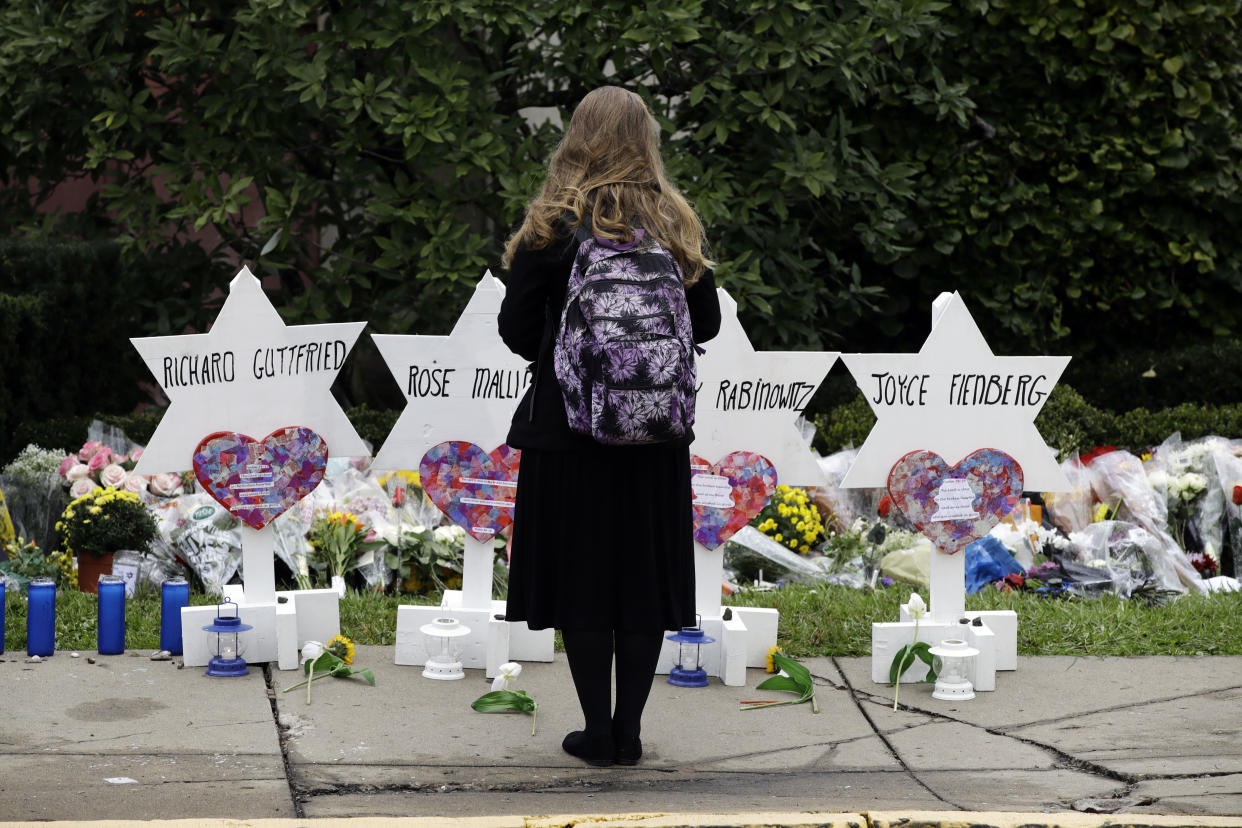 Temporary memorials to those killed at the&nbsp;Tree of Life Synagogue in Pittsburgh on Oct. 27. The Anti-Defamation League reports that&nbsp;anti-Semitic incidents in the U.S. rose 57 percent from 2016 to 2017. (Photo: ASSOCIATED PRESS)