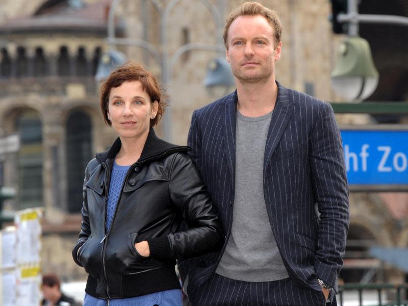 Meret Becker und Mark Waschke sind das neue «Tatort»-Team in Berlin. Foto: Britta Pedersee