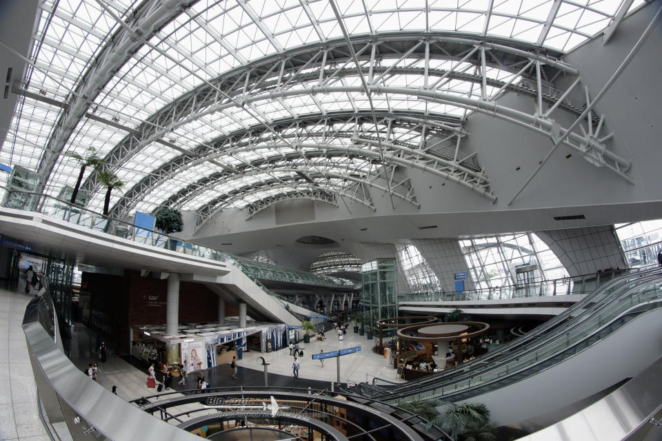 <p>No. 3: Incheon International Airport (Seoul, South Korea)<br>A top three airport since 2013, Incheon was also rated the world’s third cleanest airport in 2016. It’s not a bad place to be stuck during a delay either; Incheon boasts a synthetic ice rink and a two-screen theater showing brand new movies. There’s also a free shuttle to take you over to the casino and a golf course a few minutes away.<br>(DAIHYUN JI/Creative Commons) </p>