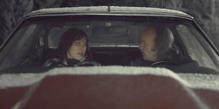 Mary Elizabeth Winstead as Nikki Swango, Ewan McGregor as Ray Stussy in FX's Fargo. (Photo: Chris Lange/FX)