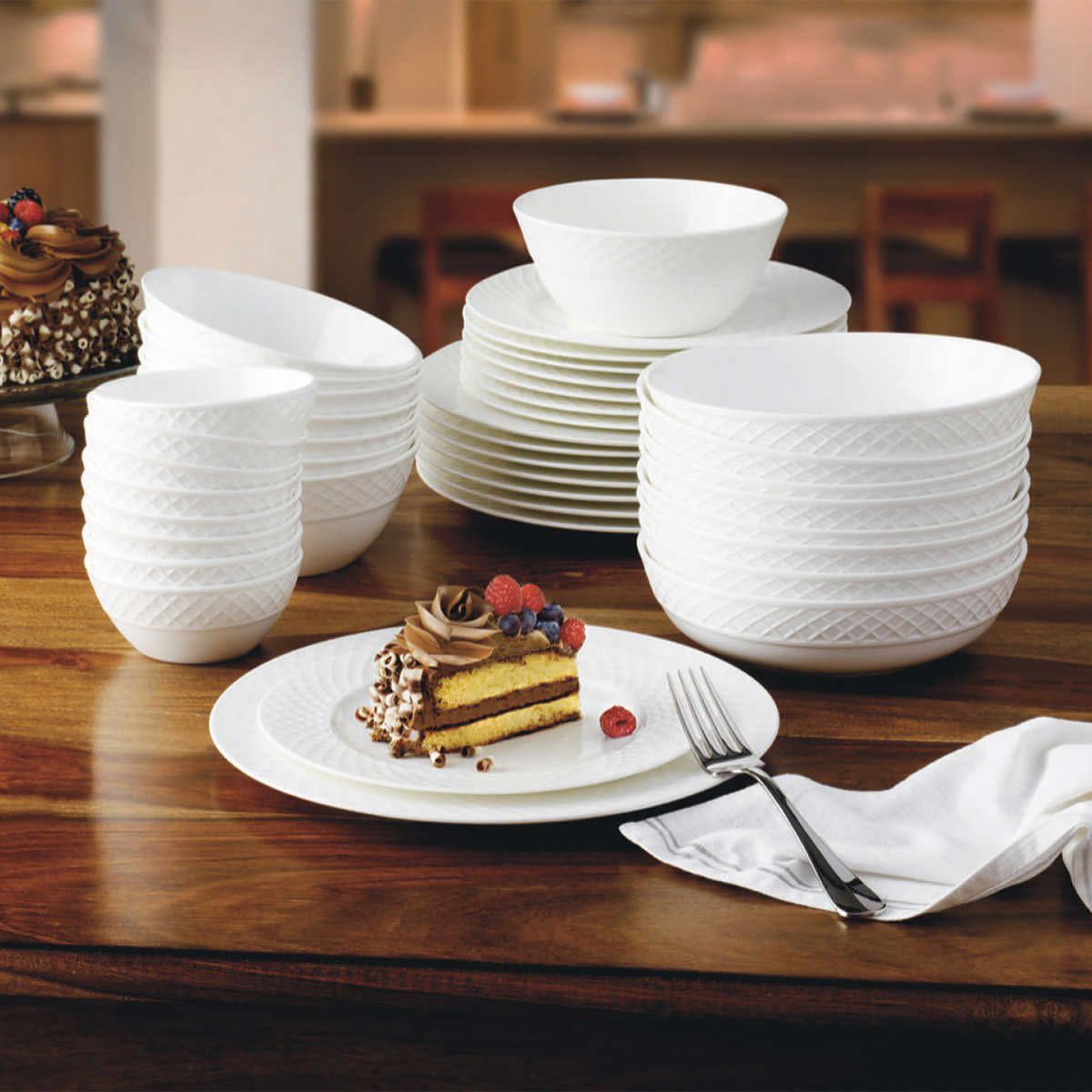 Mikasa Trellis 40-Piece Bone China Set