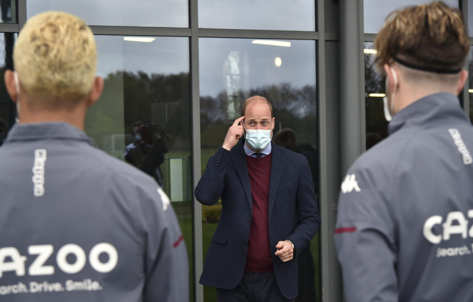 <p>The Duke of Cambridge speaks to Aston Villa players during a visit to Aston Villa's High Performance Centre at Bodymoor Heath, Warwickshire. Picture date: Tuesday May 4, 2021.</p>
