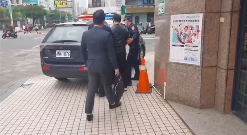 龔偉綸被捕。（圖／翻攝畫面）