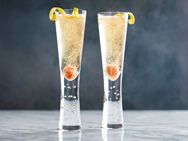 Classic Champagne Cocktail