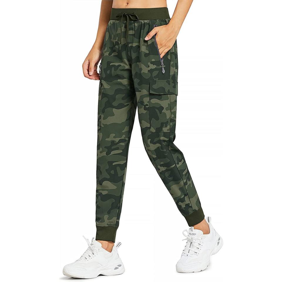 Kylie Jenner Cargo Pants