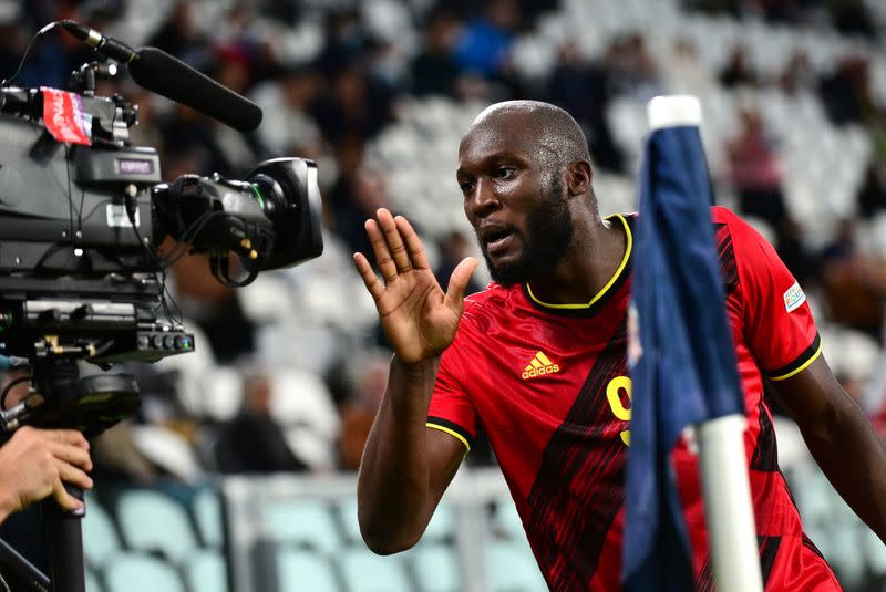 El belga Romelu Lukaku celebra el segundo gol de su equipo.