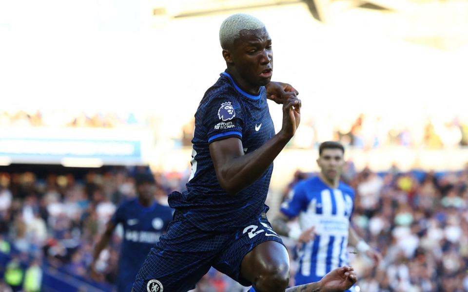 Chelsea's Moises Caicedo in action