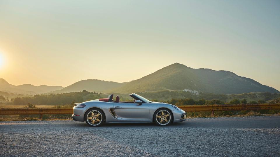 2021 Porsche Boxster 25 years.3