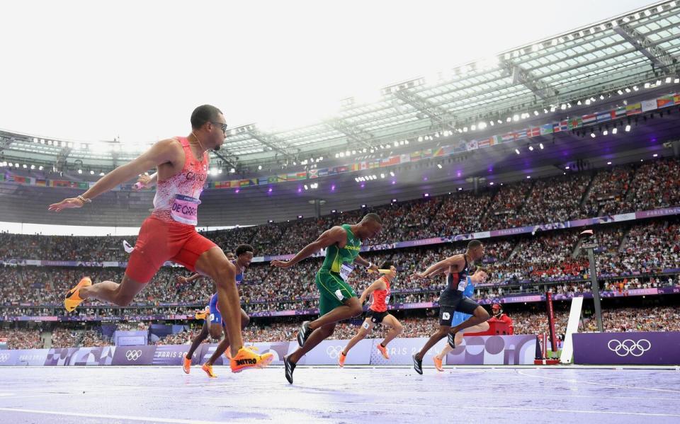 Andre De Grasse leads Canada's 4x100m relay team to stunning Olympic