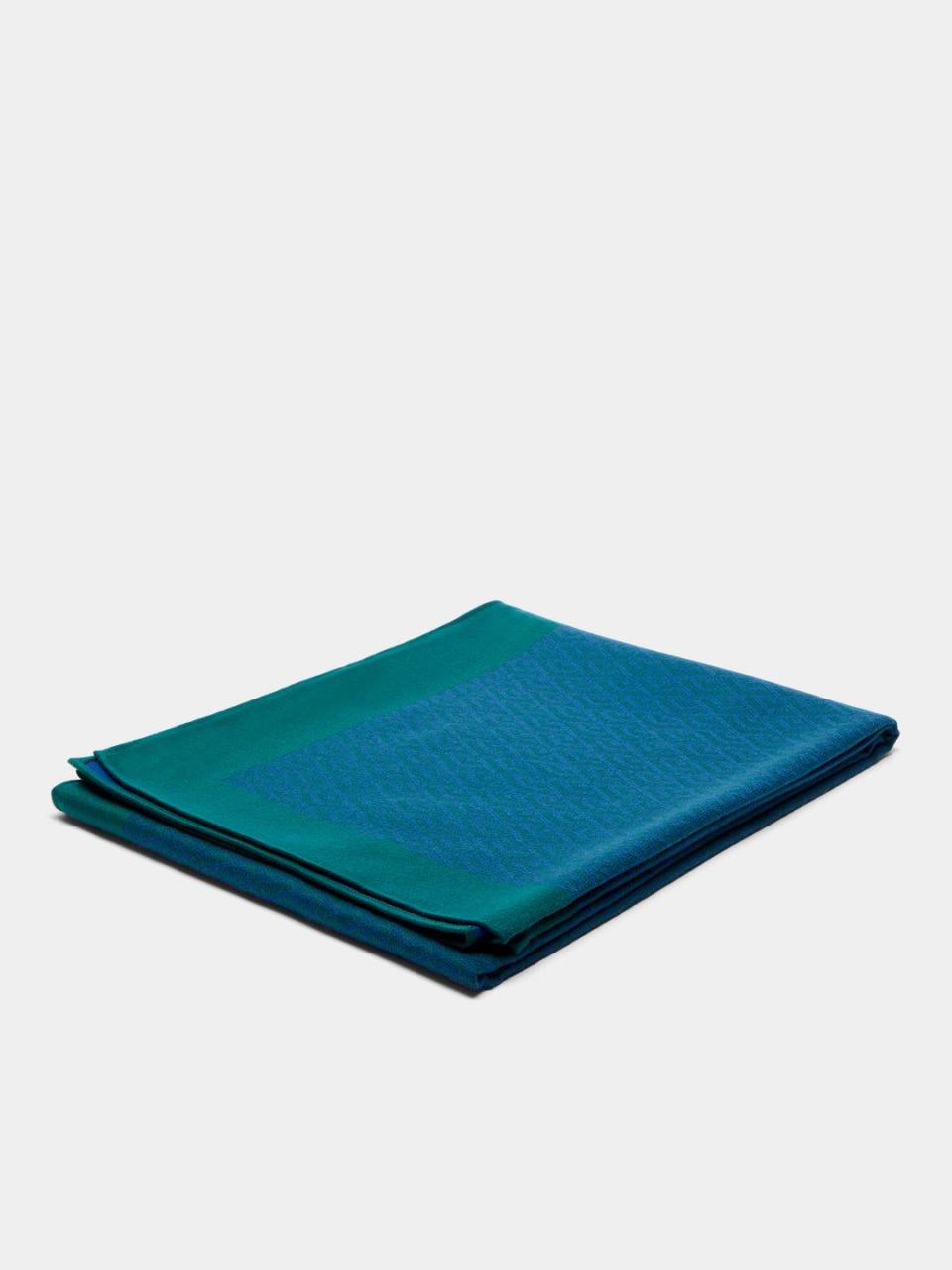 10) Cashmere Jacquard Blanket