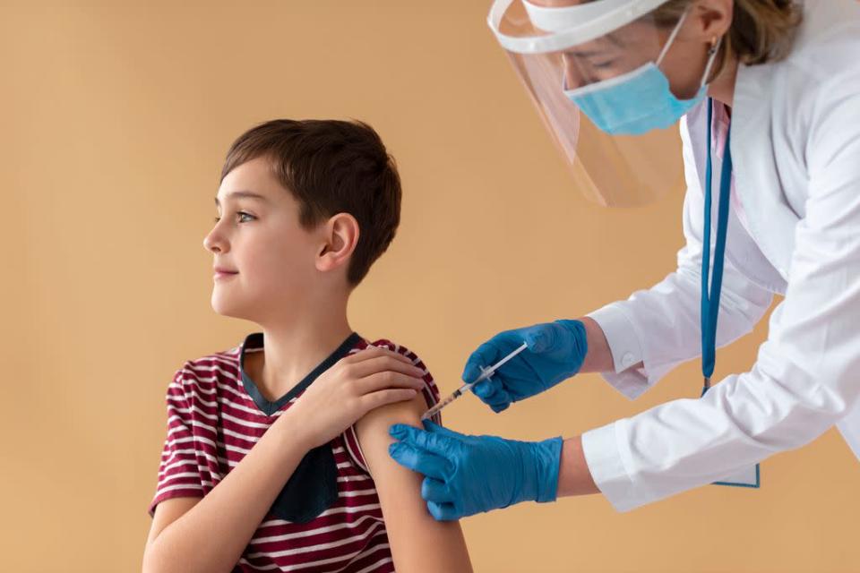 Governo vai decidir vacinação infantil em audiência pública (Imagem: Freepik)