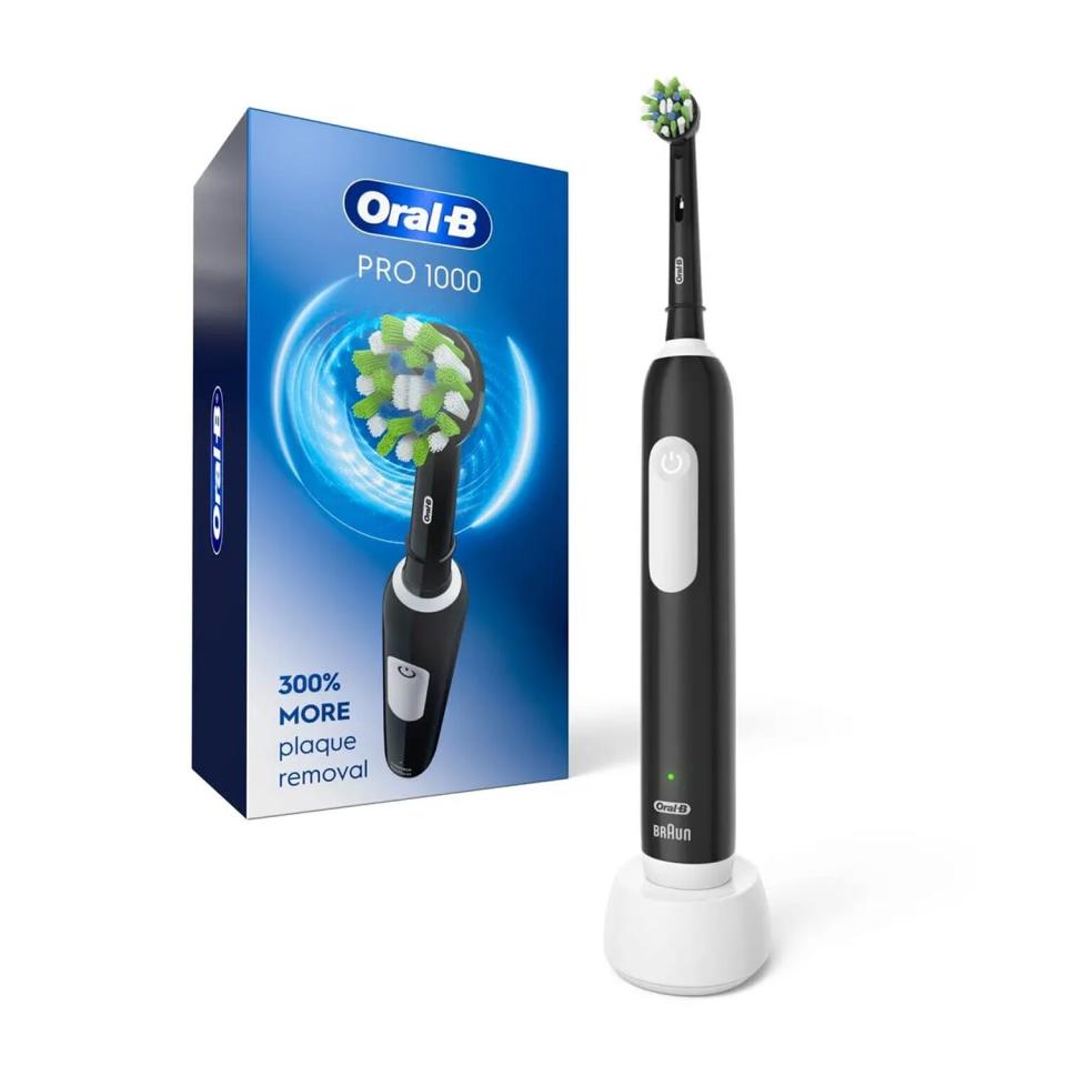 Oral-B Pro 1000 CrossAction Electric Toothbrush