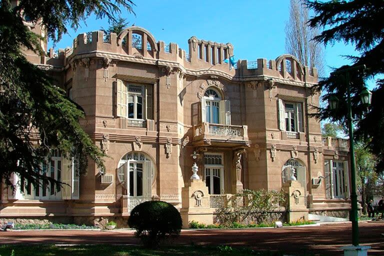 Museo Nacional del Vino y la Vendimia está ubicado en Mendoza