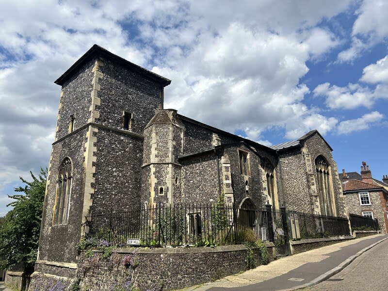 英國諾威治聖彼德亨蓋特教堂 本次作品展出地點為英國諾威治市聖彼德亨蓋特教 堂，在90年代曾一度面臨拆除危機。 中央社記者簡玉晴英國諾威治攝  113年6月23日 