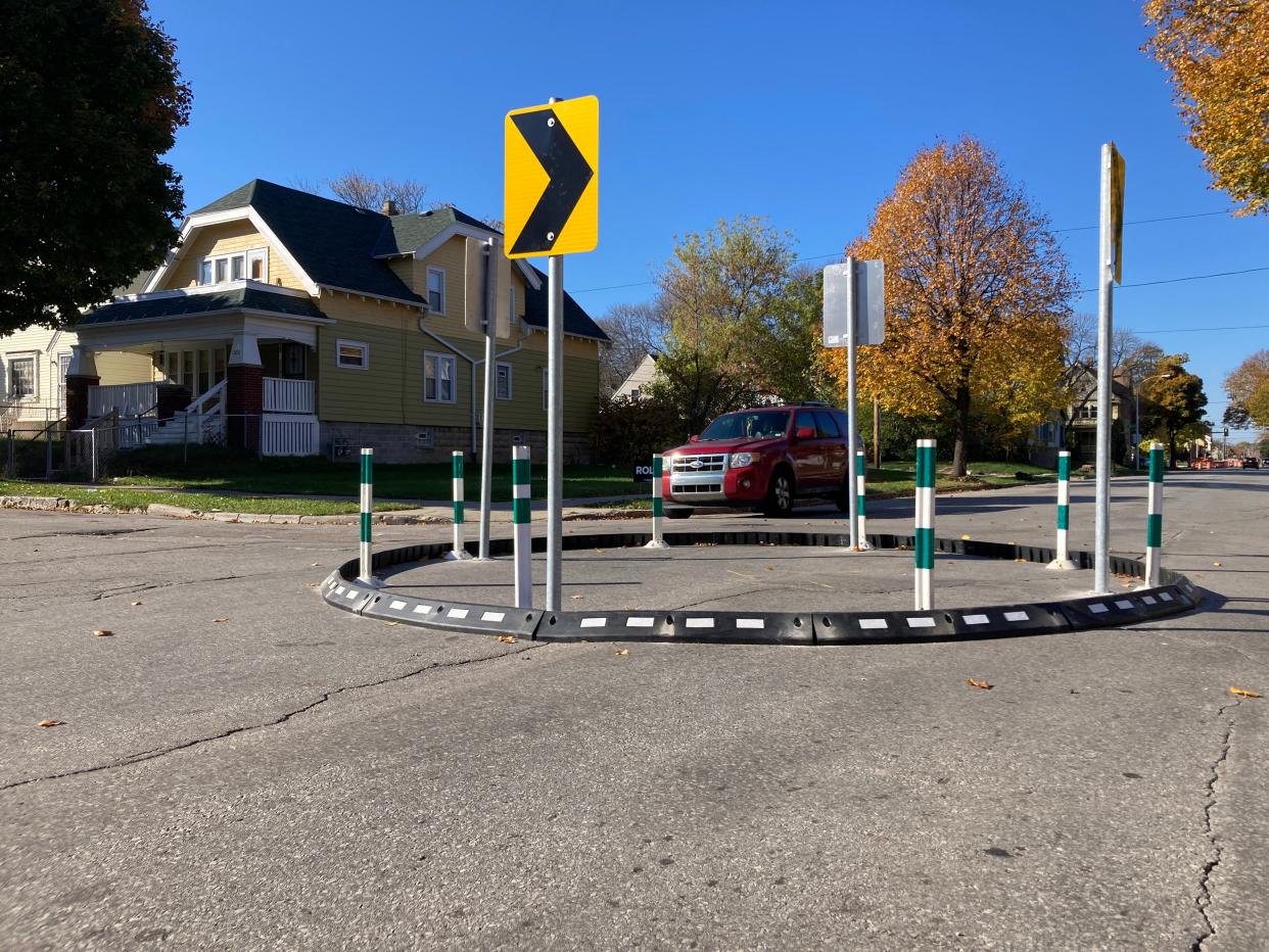 Motorists driving along Locust Street will have to slow down due to a new traffic calming circle installed at the intersection of 25th and Locust streets. Tired of speeding drivers, residents in the Amani neighborhood worked with AARP Wisconsin, Amani United, The Dominican Center and the Wisconsin Bike Federation to have the city install traffic circle on Monday, Oct. 30.