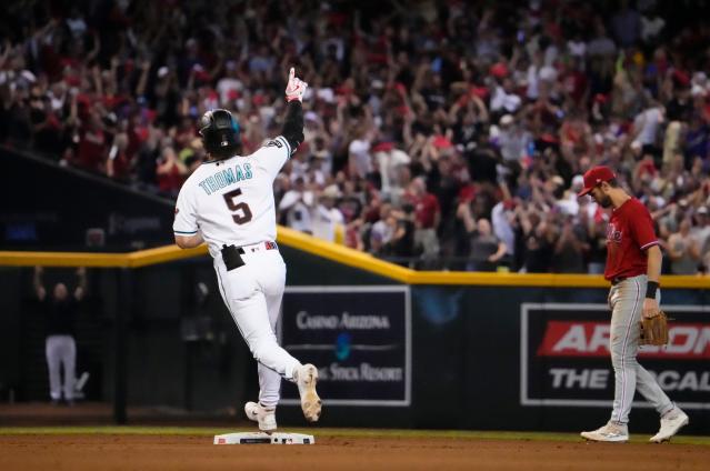 Diamondbacks beat Phillies in Game 3 of NLCS