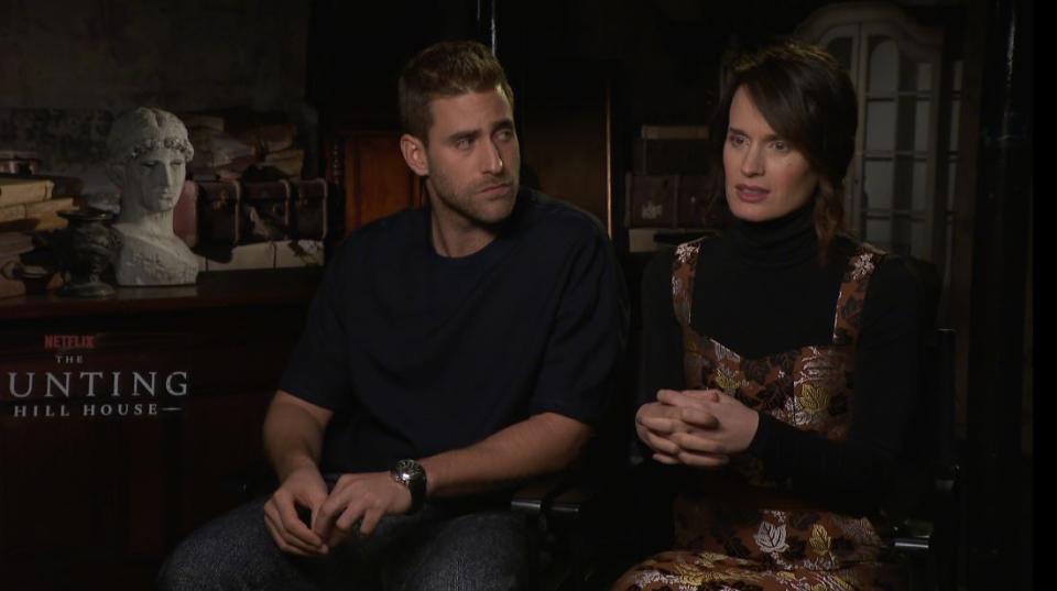 Elizabeth Reaser discusses Twilight with The Haunting of Hill House co-star Oliver Jackson-Cohen