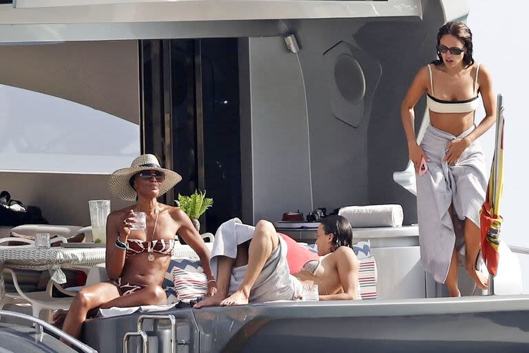 Naomi Campbell, Michelle Rodríguez y Eiza González disfrutaron de un día a borde de un yate, en Ibiza