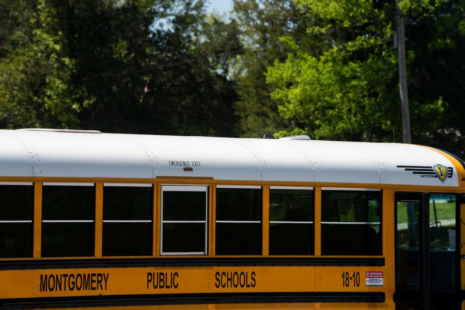 La escuela secundaria JAG en Montgomery ha pasado al aprendizaje asincrónico los miércoles y jueves debido al alto número de casos de COVID.