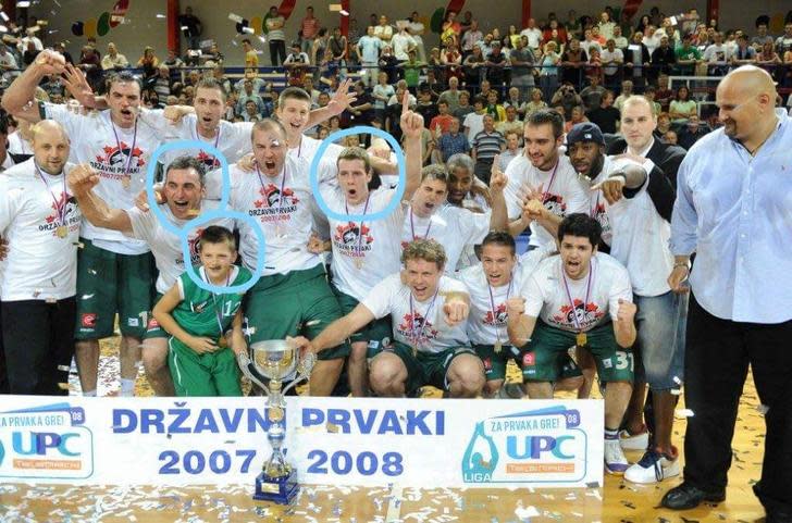 Goran Dragic celebrates a 2008 Slovenian League title with a 34-year-old Sasa Doncic and his 9-year-old son, Luka. (imgur)