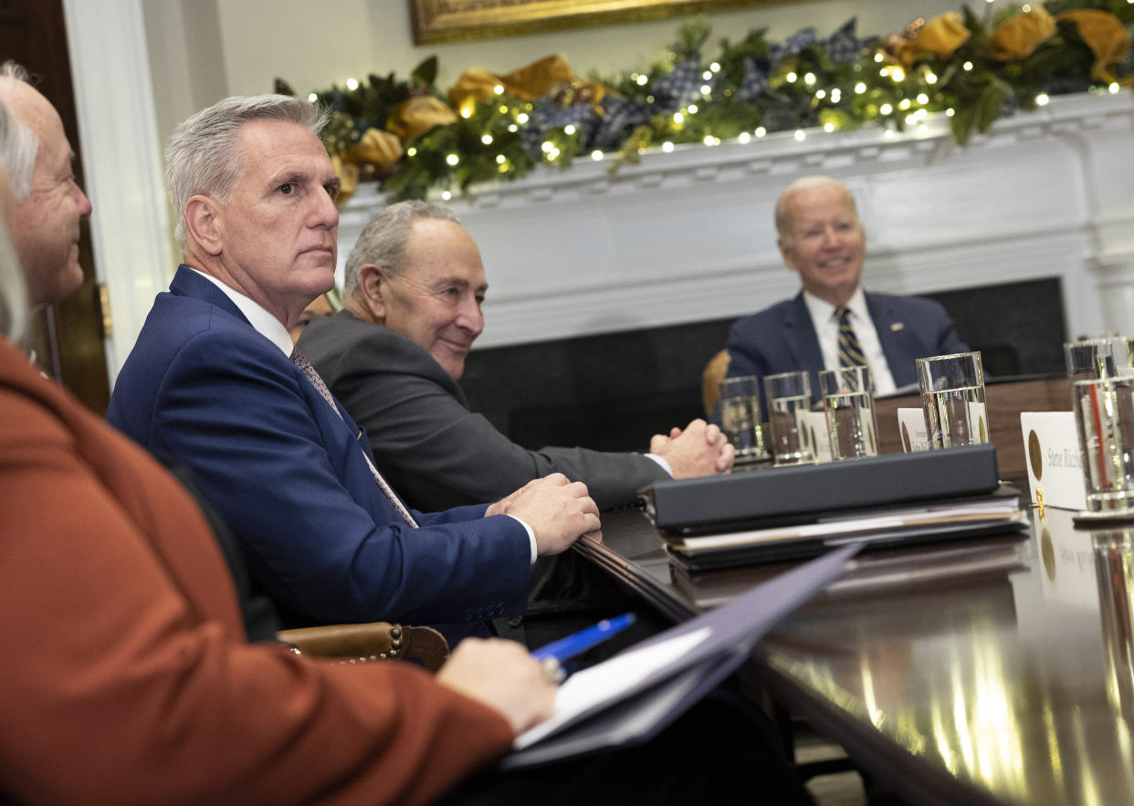 WASHINGTON, DC - NOVEMBER 29: U.S. House Minority Leader Kevin McCarthy attends a meeting with US President Joe Biden (R) and other Congressional Leaders to discuss legislative priorities through the end of 2022, at the White House on November 29, 2022 in Washington, DC. Biden met with House Minority Leader Kevin McCarthy (R-CA), Senate Majority Leader Charles Schumer (D-NY), Vice President Kamala Harris, Speaker of the House Nancy Pelosi (D-CA) and others to discuss legislative priorities for the rest of the year. (Photo by Kevin Dietsch/Getty Images)