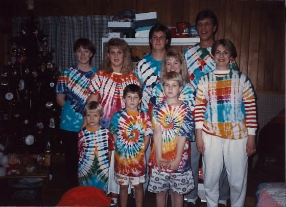 “That’s me front and center with my immediate family, aunt, and cousins in 1988. The shirts were homemade (obviously). By the look on the kids’ faces, we seem to be the only ones aware that this shouldn’t be happening.”