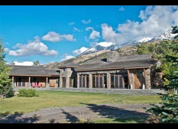 The Montana ranch house's façade.