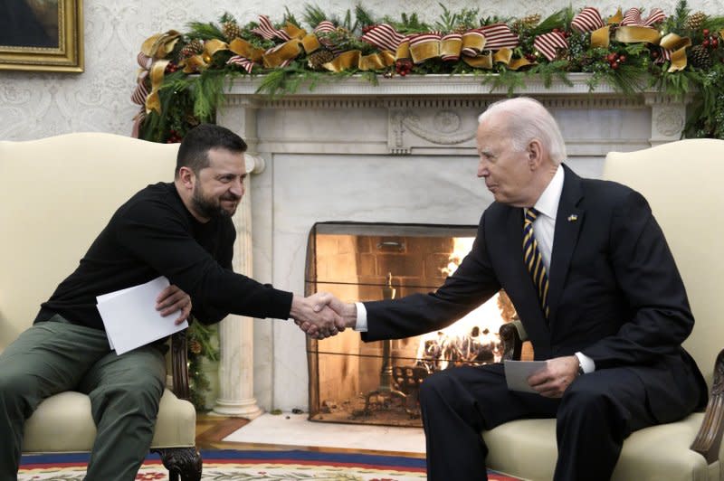 President Joe Biden (R) meets with Ukrainian President Volodymyr Zelensky in the Oval Office of the White House in Washington on Tuesday. Photo by Yuri Gripas/UPI