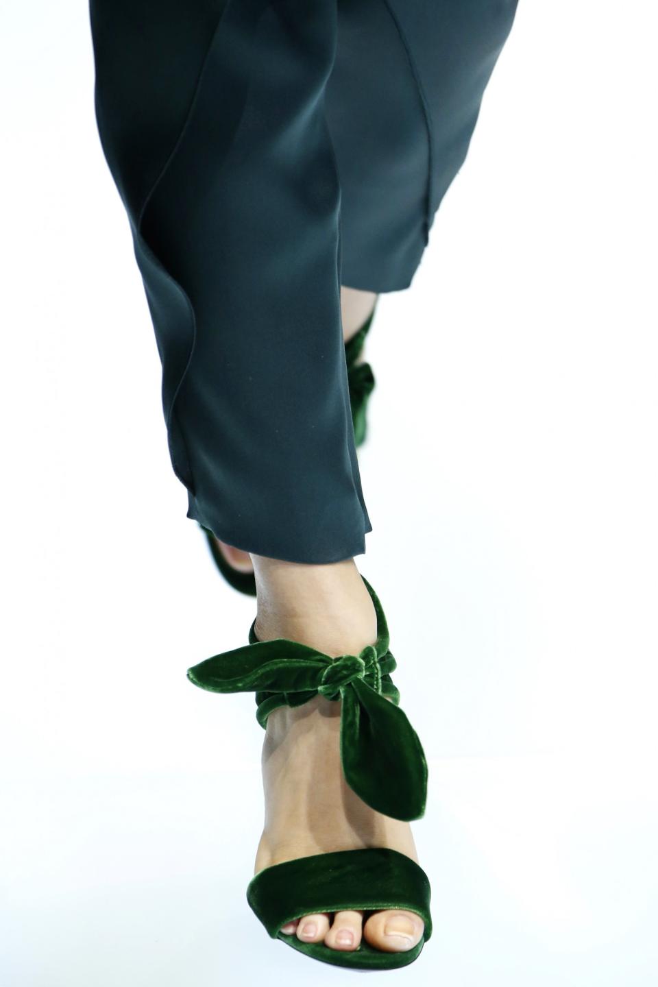 Green Velvet Bow-Tie Heels, Giorgio Armani Fall/Winter 2017