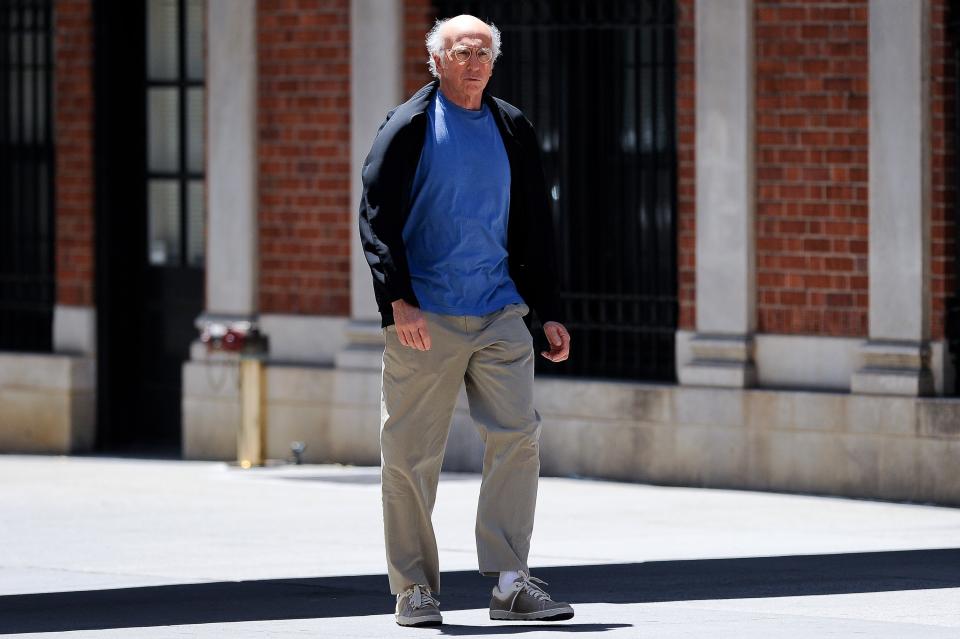 Larry David, films a ''Curb Your Enthusiasm'' segment in Greenwich Village out and about for CELEBRITY CANDIDS - FRIDAY, , New York, NY July 2, 2010. Photo By: Ray Tamarra/Everett Collection