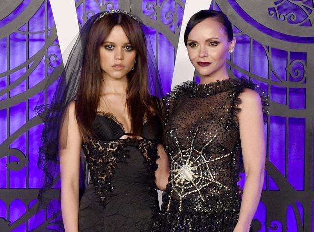 Christina Ricci Porn - Jenna Ortega Explains How She and Christina Ricci Bonded Over Playing  Wednesday Addams