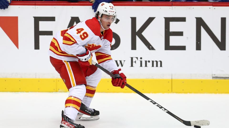 The Calgary Flames will likely look to add to their prospect depth at centre, as well as right-handed defenseman at this year's NHL draft. (Getty Images)