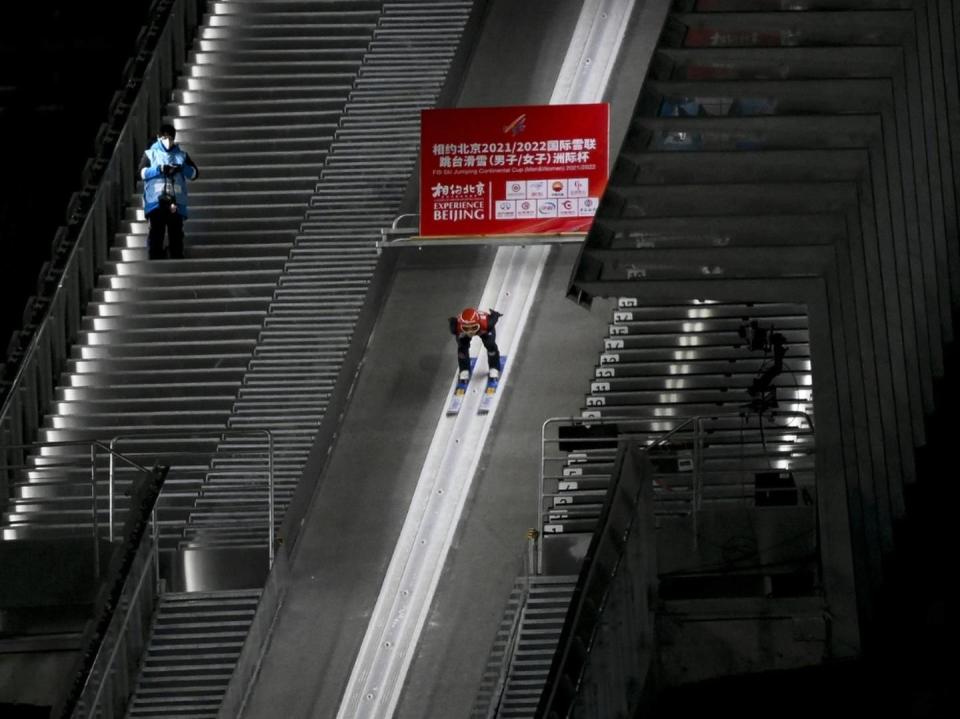 Siegel gewinnt erstes Skispringen auf Olympia-Schanze in Peking