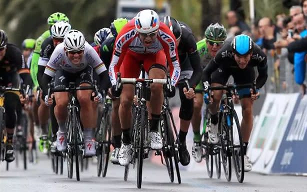 Alexander Kristoff leads the way to the finishing line in the Milan San Remo 2014 day classic - Getty