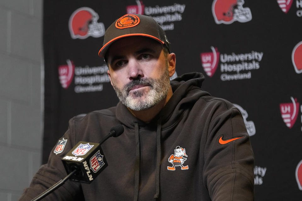 Cleveland Browns head coach Kevin Stefanski speaks following an NFL football game in Cincinnati, Sunday, Jan. 7, 2024. The Cincinnati Bengals defeated the Browns 31-14. (AP Photo/Sue Ogrocki)