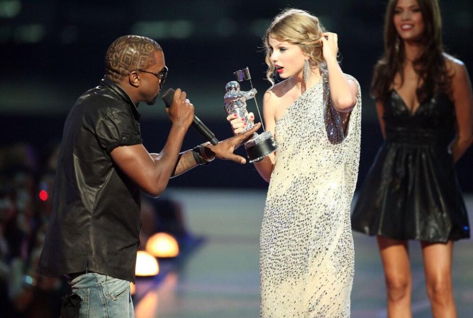 Kanye West and Taylor Swift, 2009 | Christopher Polk/Getty Images