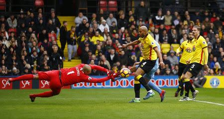 Britain Football Soccer - Watford v Stoke City - Premier League - Vicarage Road - 27/11/16 Watford's Heurelho Gomes and Younes Kaboul in action with Stoke City's Jonathan Walters Action Images via Reuters / Peter Cziborra Livepic