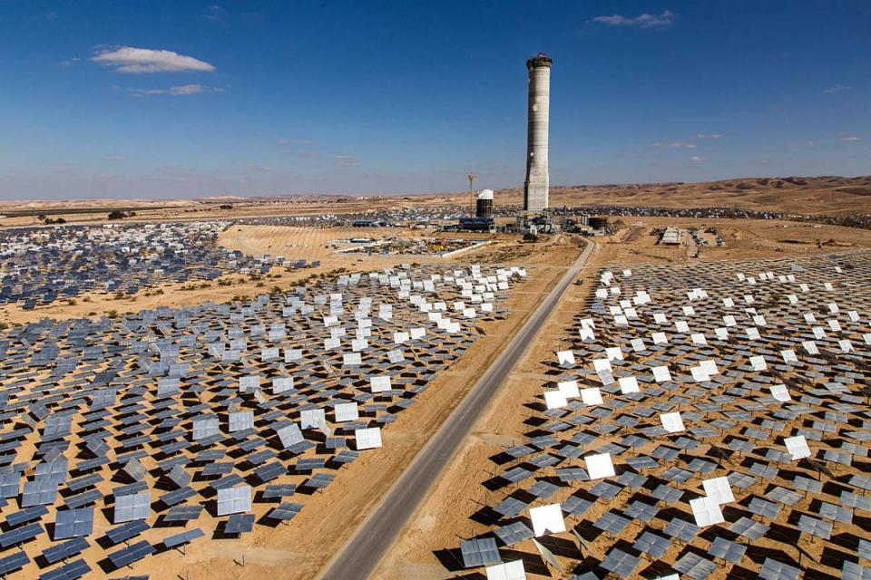 The work site at Ashalim. Image: brightsourceenergy