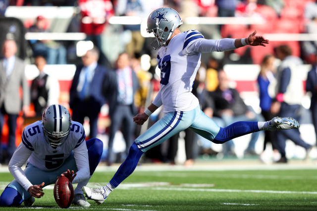 Dallas Cowboys obliterate error-prone New York Giants 40-0