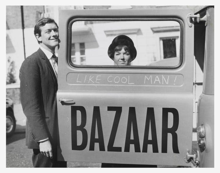 <span class="caption">Mary Quant and Alexander Plunket Greene in 1960.</span> <span class="attribution"><span class="source">Photograph by John Cowan, courtesy of V&A © John Cowan Archive</span></span>