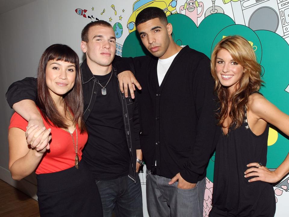 degrassi cast drake Cassie Steele Shane Kippel Shenae Grimes