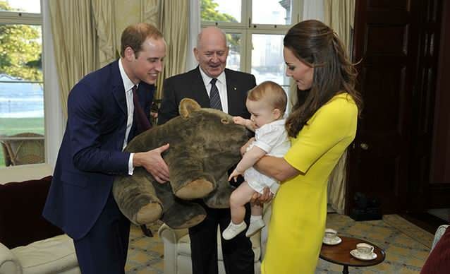 Prince George of Cambridge, with his parents Their Royal Highnesses The Duke and Duchess of Cambridge, receives a gift from the Governor-General. Credit: wealth of Australia and Auspic