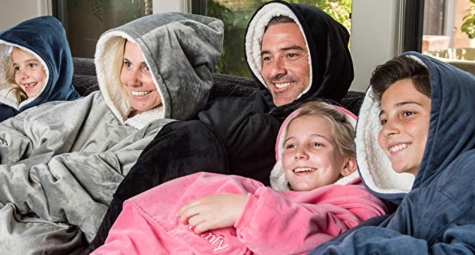 Fans can’t get enough of this two-in-one sweatshirt blanket 