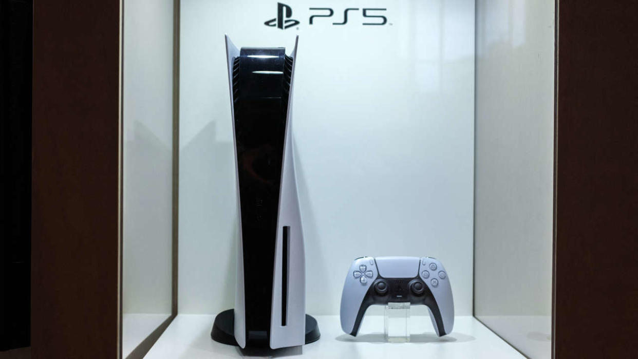 Le Graal pour de nombreux joueurs : la PlayStation 5, qui devrait -cette année encore- se faire remarquer par son absence sous le sapin de Noël.