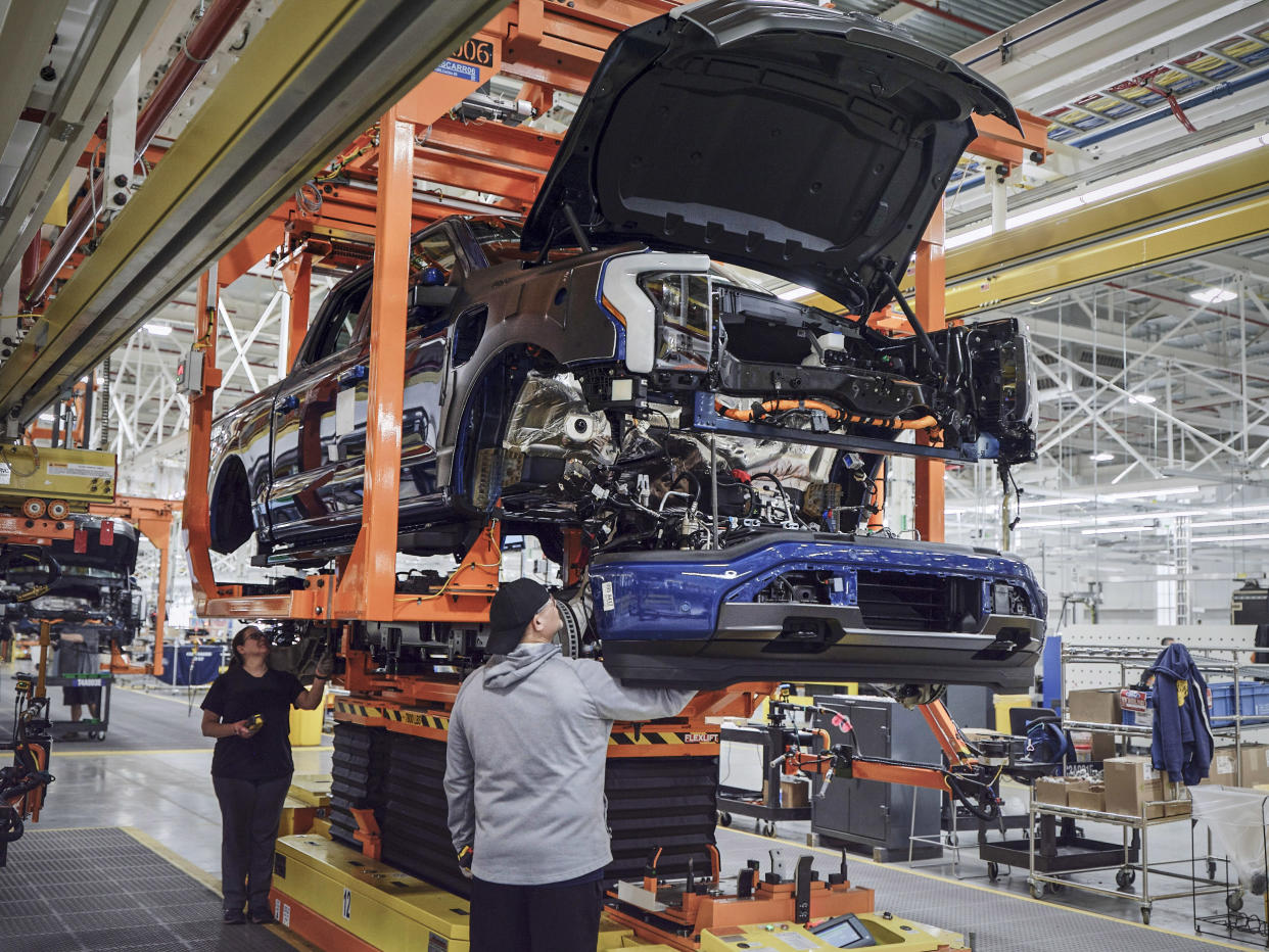 The manufacturing technology in the Rouge Electric Vehicle Center is just as innovative as the F-150 Lightning. It is the first Ford plant without traditional in-floor conveyor lines and instead uses robotic Autonomous Guided Vehicles to move F-150 Lightning trucks from workstation to station in the plant. 