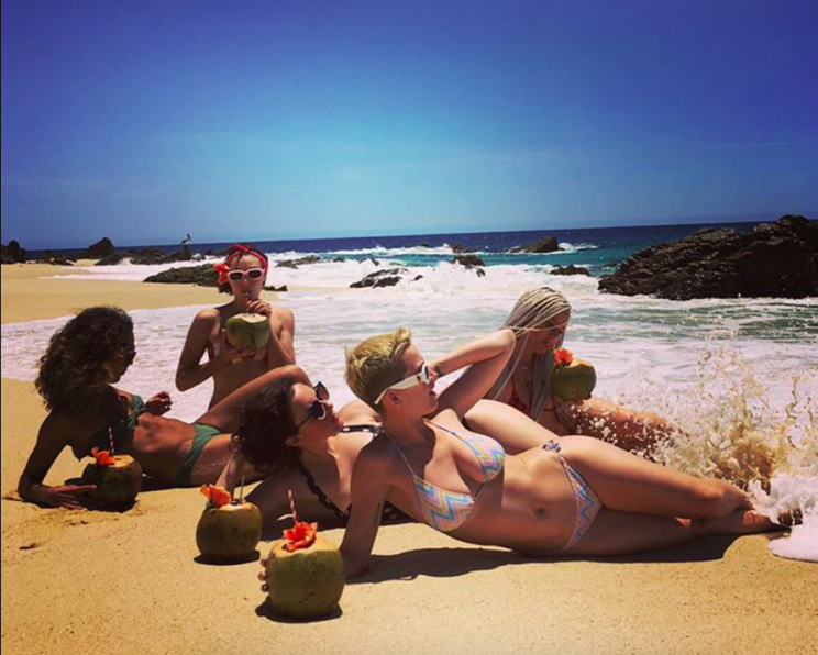 Katy Perry and her girlfriends are on a beach vacation. (Photo: Instagram)